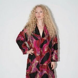 SERPIL KNEE LENGTH BUTTONLESS TRENCH COAT WOMAN